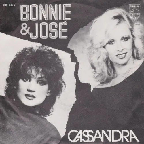 Hoes Bonnie St. Claire & José – Cassandra